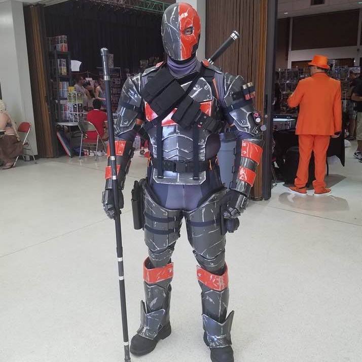 Deathstroke Arkham Origins set: Full chest armor, neck armor, mask and shoulders with shotgun shells. Gunmetal Fire Orange