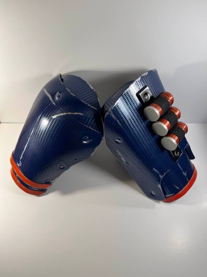 Deathstroke shoulders Titans Show version