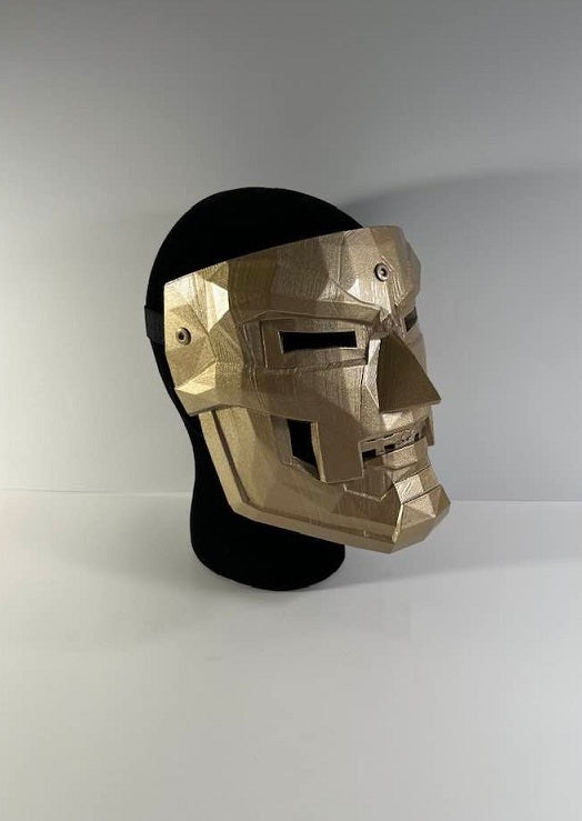 Dr. Doom Mask Variant version Pure Gold