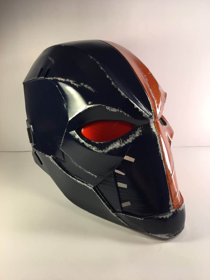 Deathstroke mask and shoulders set based on the Titans TV show