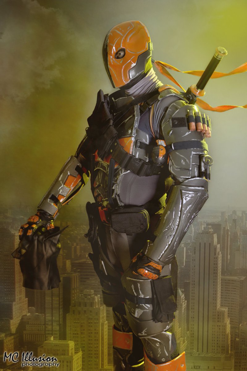 Deathstroke Arkham Origins full armor and mask. Matte Black and True Orange.
