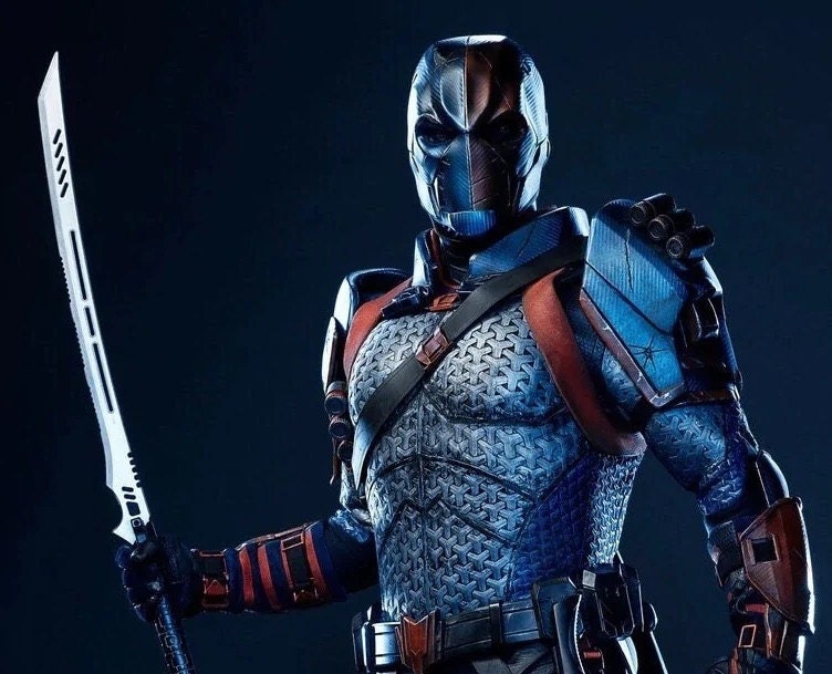 Deathstroke shoulders Titans Show version
