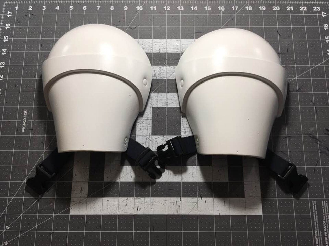 Moon Knight 2-piece set: chest armor & shoulders Matte White Gold Moon