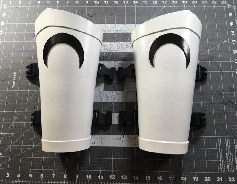 Moon Knight 4-piece combo set chest armor, mask, gauntlets & shoulders Matte White with Black or Gold Moon.