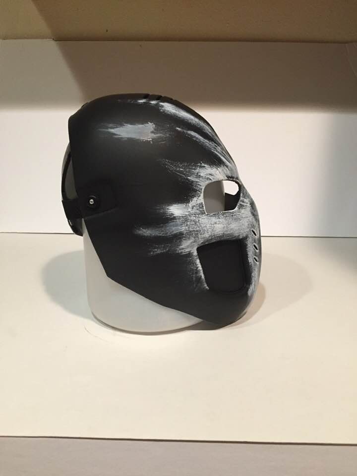 Crossbones Mask with backplate