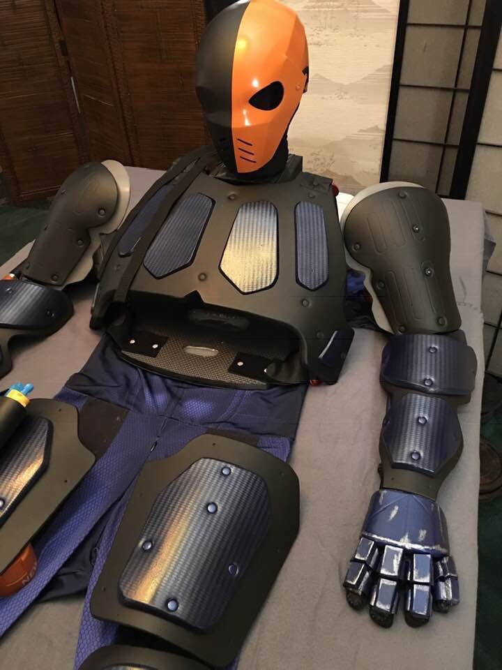 Deathstroke shoulder armor CW Arrow version Flat Black Blue Carbon Fiber Slate Gray