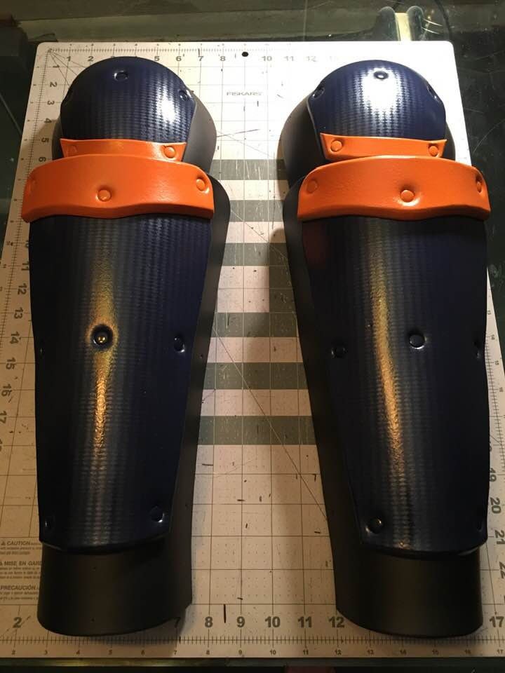 Deathstroke Knee armor CW Arrow version Flat Black Blue Carbon Fiber True Orange