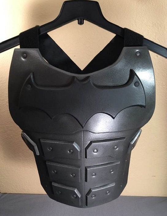 Nightwing 2-piece set: chest armor and matching shoulders
