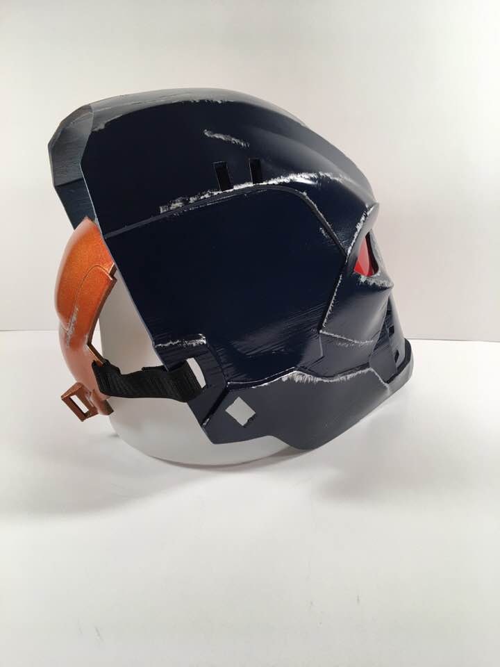 Deathstroke Titans TV show version mask and backplate. Metallic Orange Navy Blue