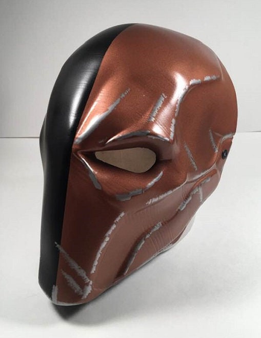 Deathstroke Arkham origins 2-piece set: mask and staff Flat Black Metallic Copper
