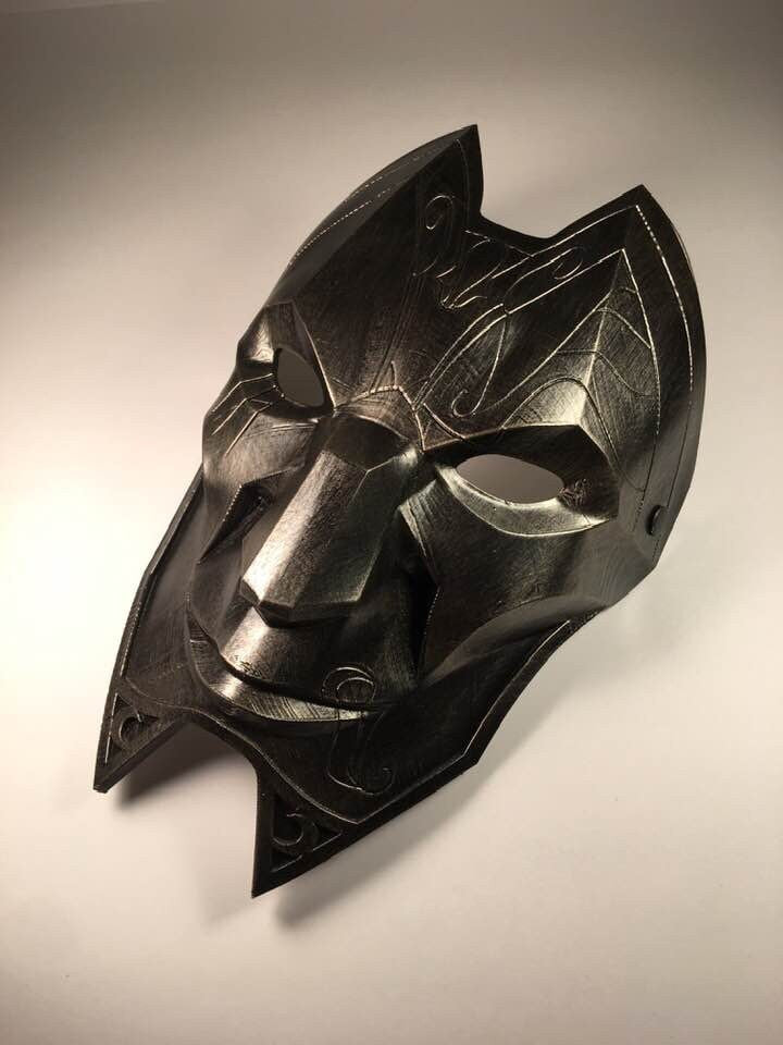 Jhin Mask from League of Legends Sahara Gold