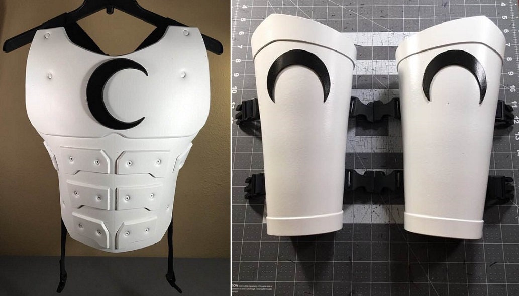 Moon Knight 2-piece set: chest armor and gauntlets Matte White Black Moon