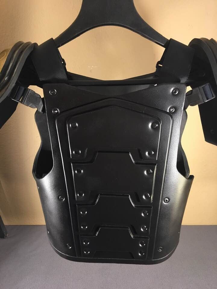 Judge Dredd chest armor & shoulders Karl Urban version