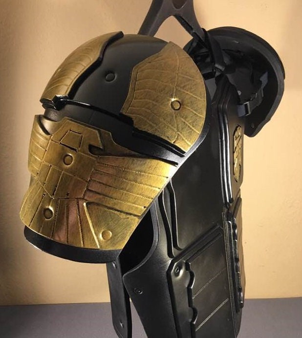 Judge Dredd chest armor & shoulders Karl Urban version