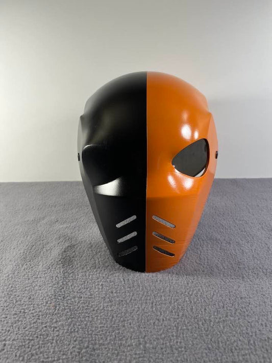 Deathstroke Full helmet CW Arrow Version Flat Black True Orange