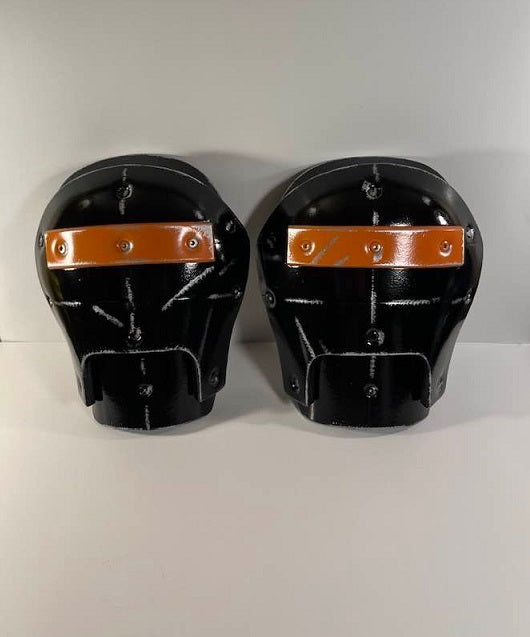 Deathstroke Arkham Origins deluxe shoulders. Matte Black and True Orange.