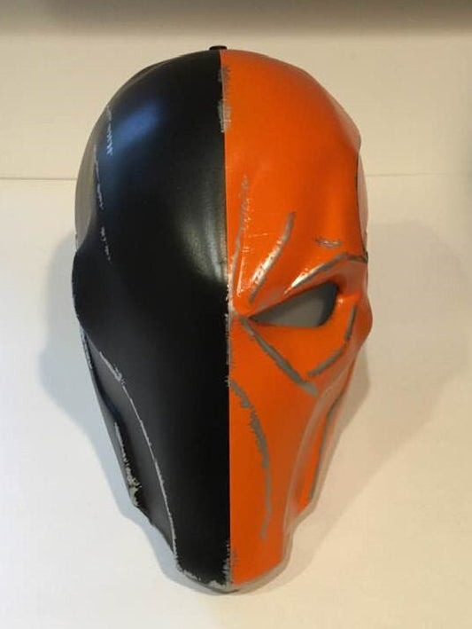 Deathstroke Arkham Origins mask & backplate Flat Black True Orange