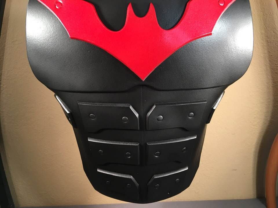 Batman Beyond 2-piece set: chest armor & Bo staff