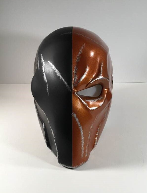 Deathstroke Arkham Origins mask & backplate Flat Black Metallic Orange